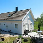 Der Ute By Interhome *